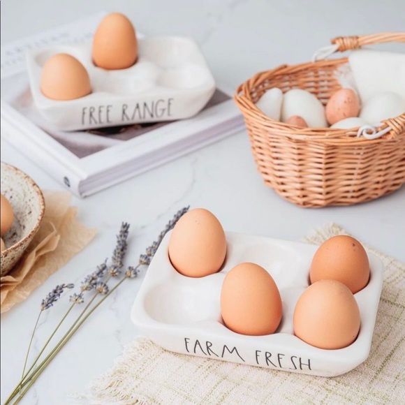 Rae Dunn “FARM FRESH” “FREE RANGE” Set of 2 Ceramic Farmhouse Egg Holder Tray - Picture 4 of 4